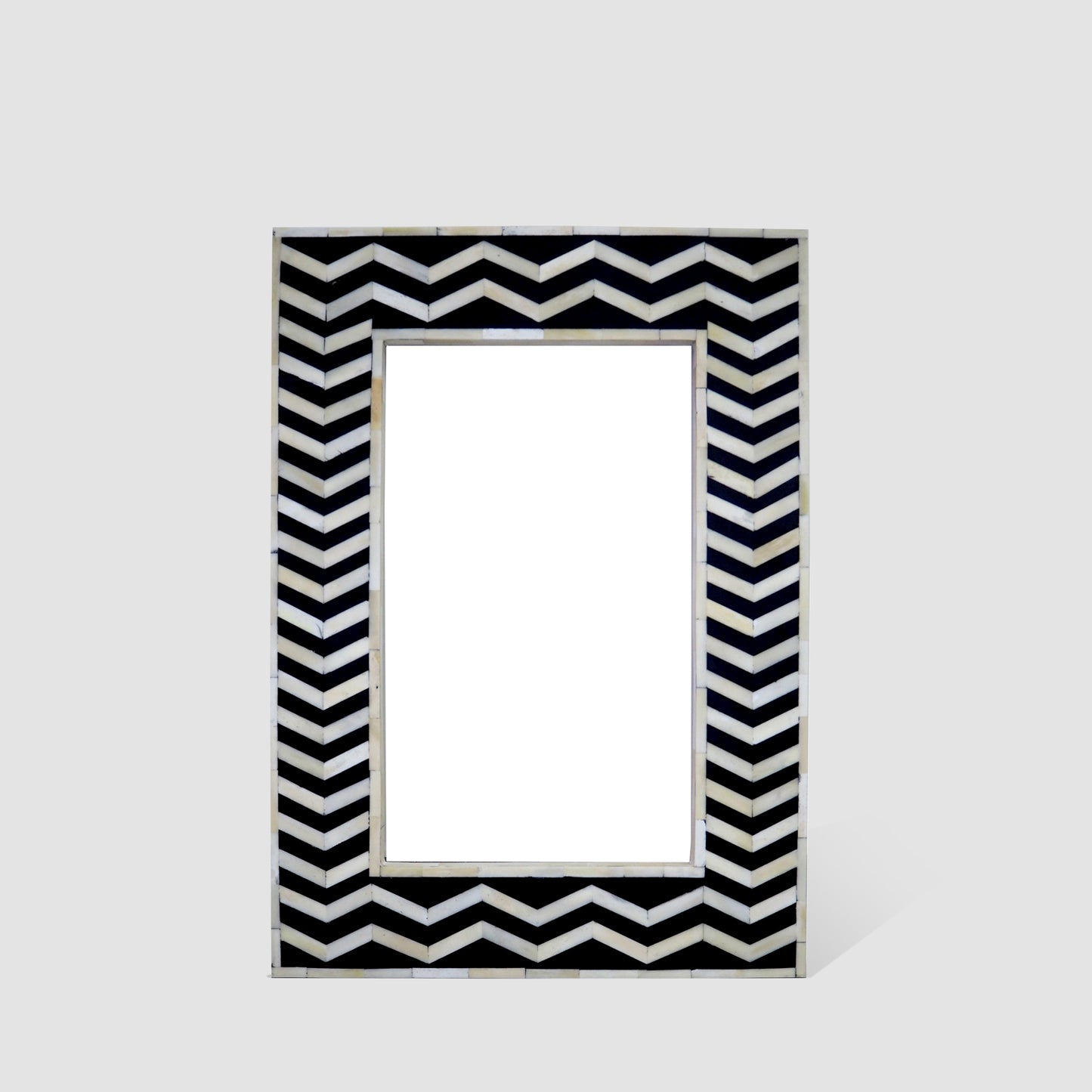 A Statement Mirror Frame That Elevates Any Space.